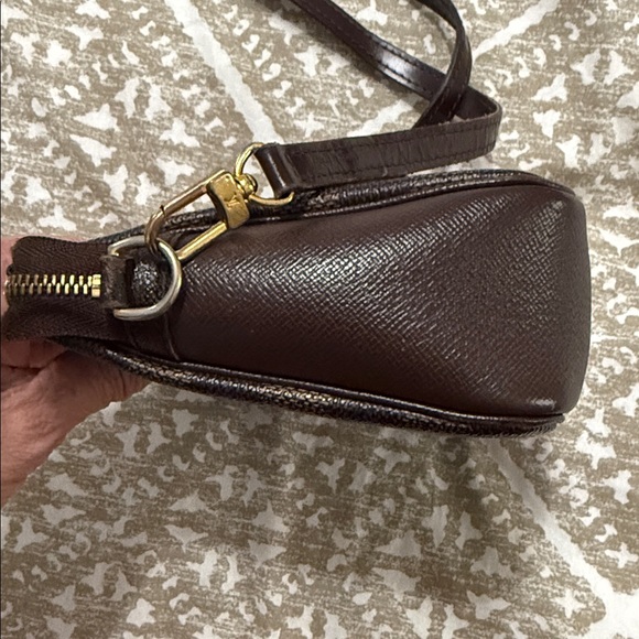 Louis Vuitton Damier Ebene Trousse Pochette Crossbody Bag - Picture 5 of 13